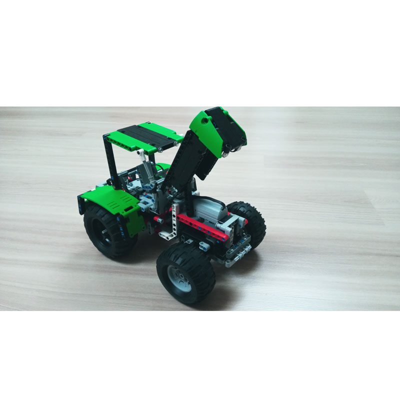 Urban Farming Model - MOC-80667 نموذج مكعبات بناء جرار زراعي